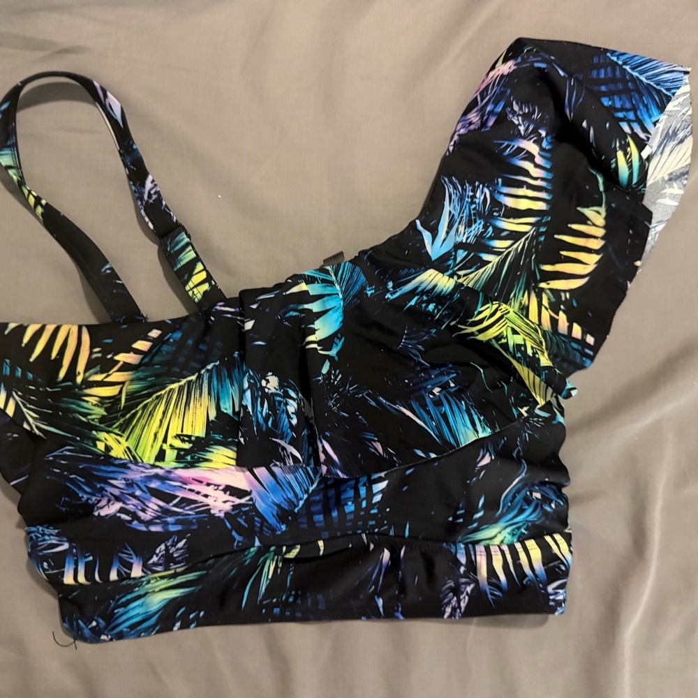 torrid Black One-Shoulder Ruffle Swim Top with Blue and Green Leaf Print Size 0 - Picture 4 of 7